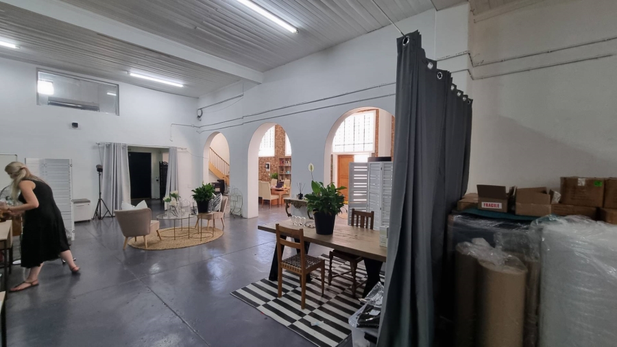 To Let Commercial Property for Rent in Woodstock Western Cape
